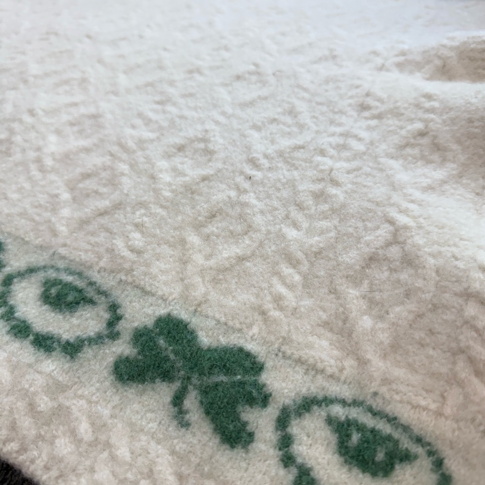 Aran Merino Wool Baby Blanket - Picture 4 of 4